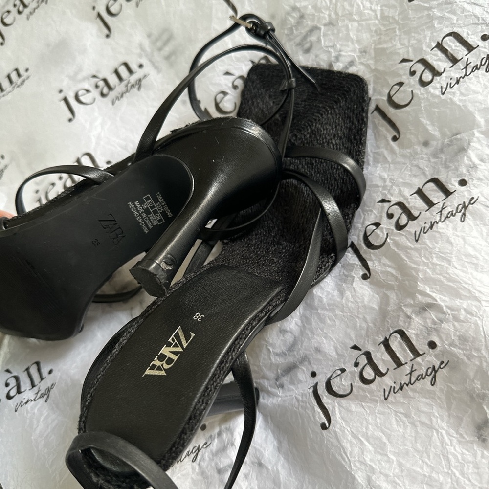 Zara - Picture 7 of 8